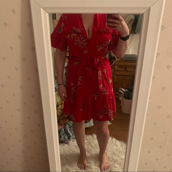 Red floral wrap dress - Picture 1 of 4